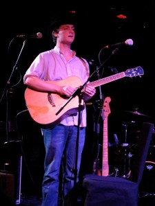Sam Amidon opened for Doveman.