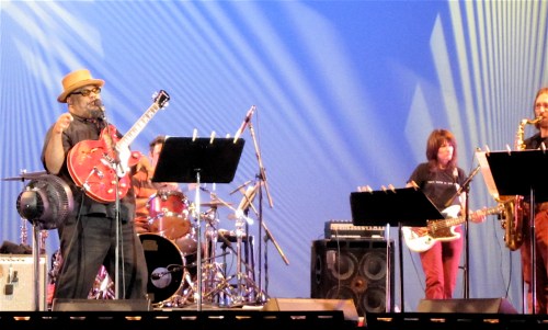 Stew and Heidi — too much space between them!