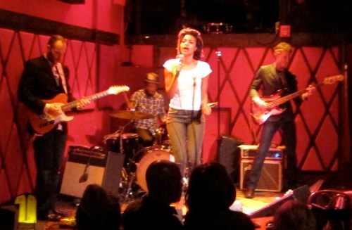 Alice Smith was all about the casual vibe on Jan. 29, 2013, Night 1 of her three-Tuesday residency at Rockwood Music Hall in the Lower East Side of Manhattan. (Photos © 2013, Steven P. Marsh)