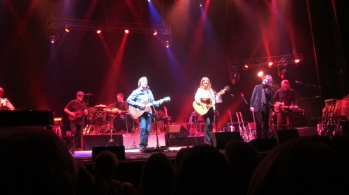 Jackson Browne and Teresa Williams at The Capitol Theatre, Port Chester, New York. (© 2015, Steven P. Marsh/willyoumissme.com)